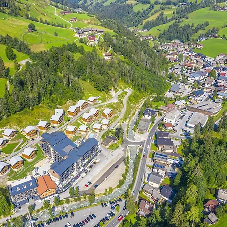 In Near Grafenberg Lift *